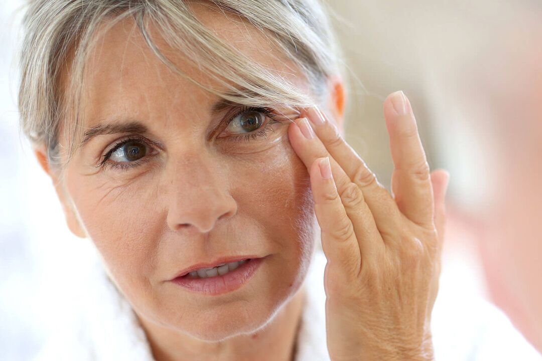 Self-massage of the face to help women aged 50+ stay young